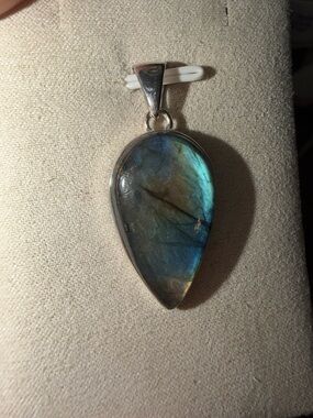 Labradorite pendant